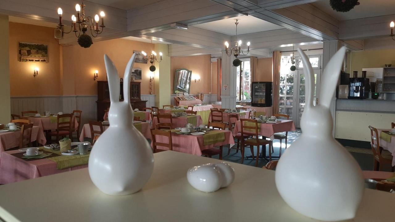 نيوف-بريساش Hotel Restaurant Aux Deux Roses المظهر الخارجي الصورة