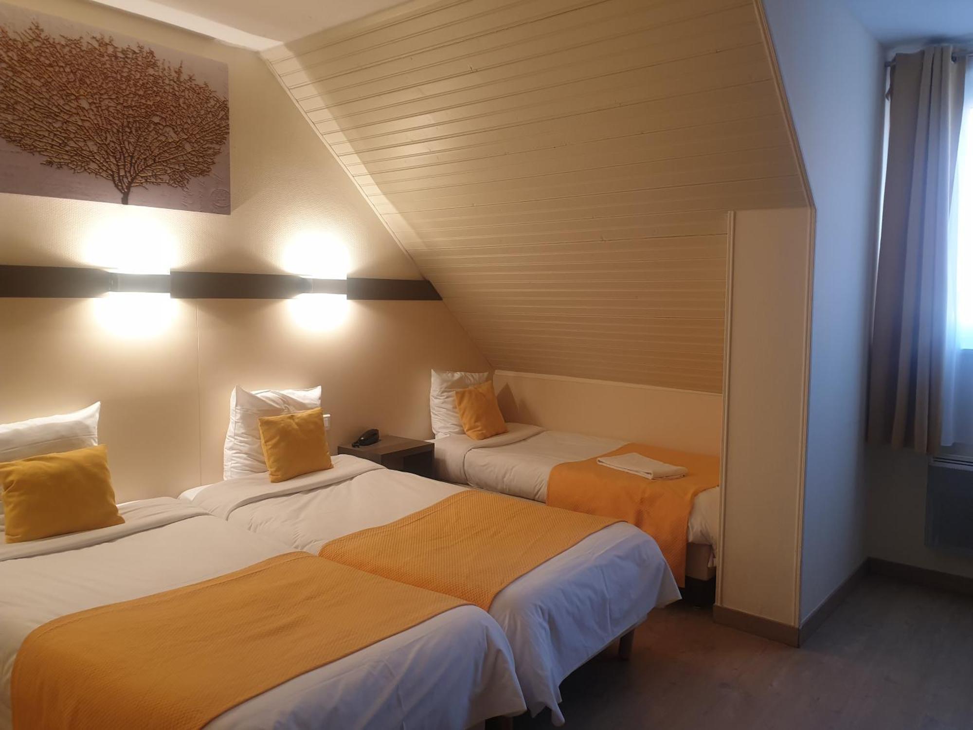 Hotel Restaurant Aux Deux Roses نيوف-بريساش المظهر الخارجي الصورة